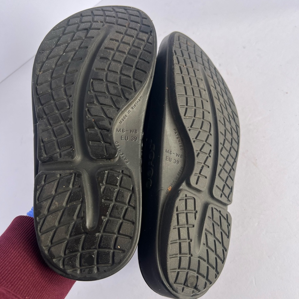 OOFOS Black Textured Slide Sandals - Picture 6 of 7